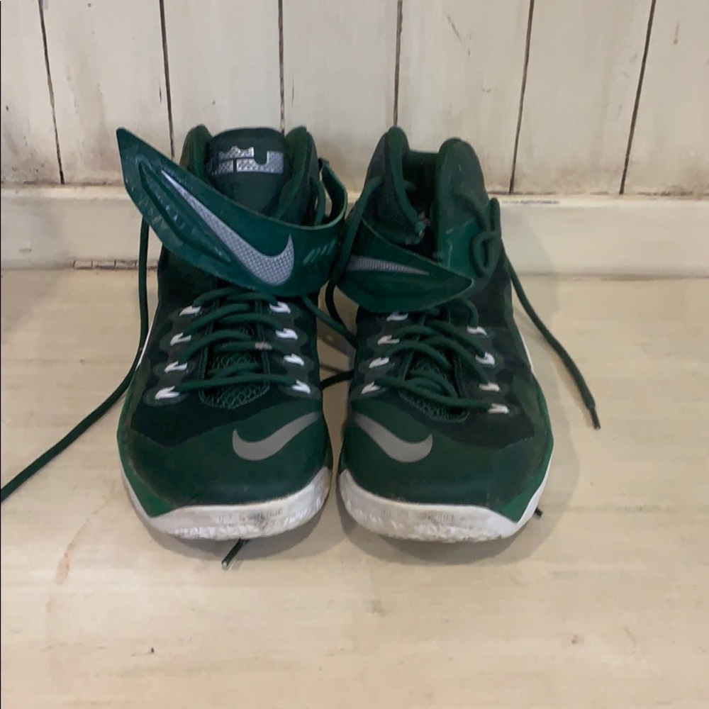 Men’s Nike Lebron Zoom Soldiers Basketball Shoes